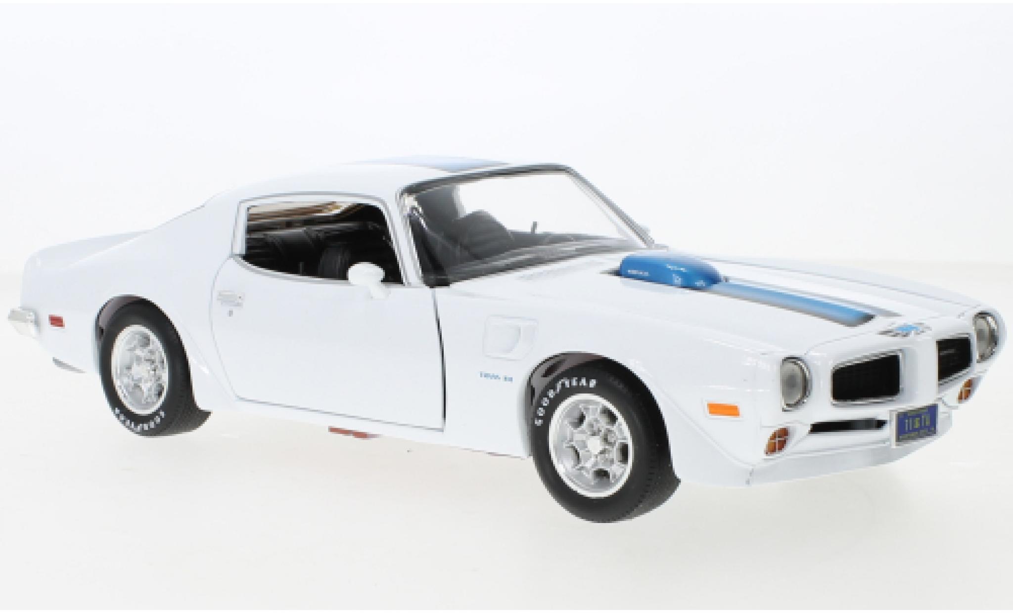 Pontiac Firebird 1/18 Auto World Trans Am wit/metallic blauw 1971 modelauto