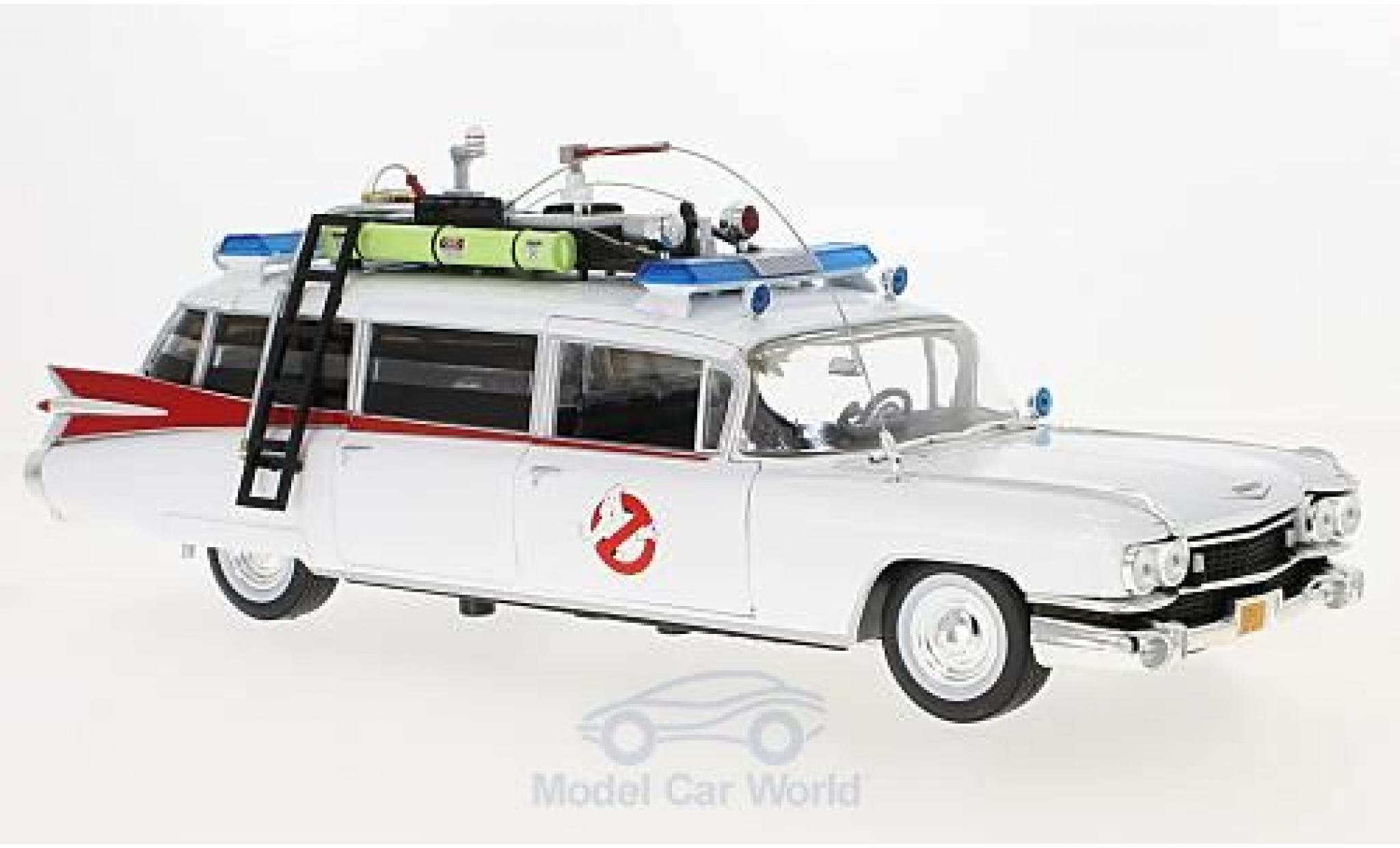 Cadillac Ghostbusters 1/18 Auto World Ecto-1 wit 1959 (ca. 1:21) modelauto