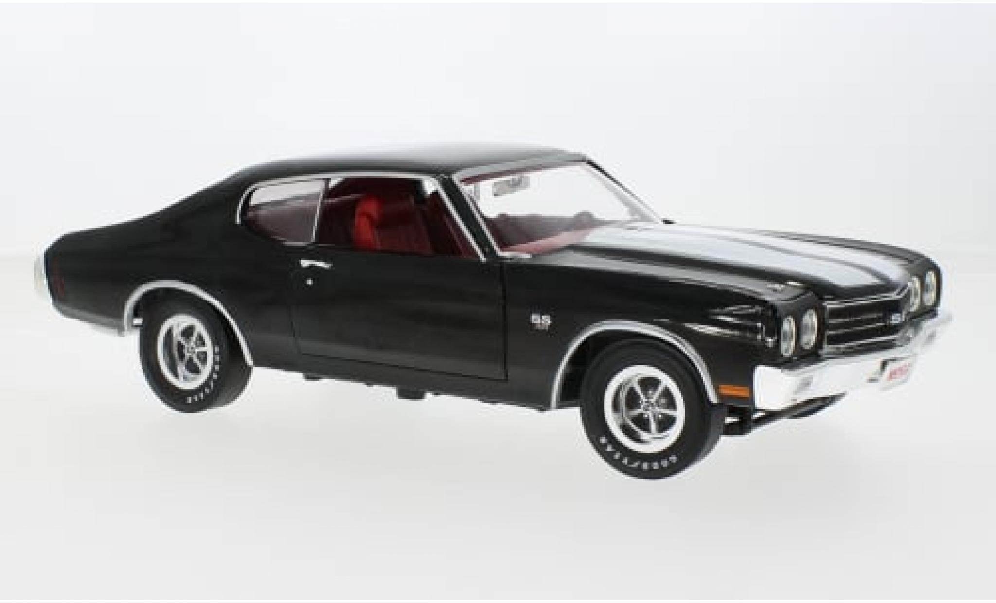 Chevrolet Chevelle 1/18 Auto World SS zwart/wit 1970 1:18 modelauto