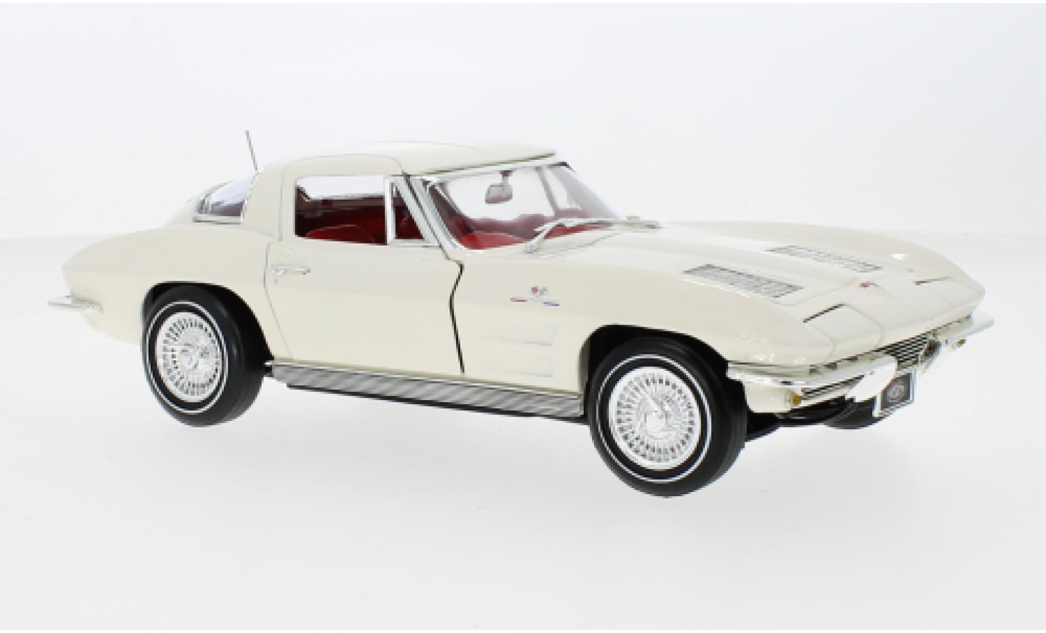 Chevrolet Corvette 1/18 Auto World (C2) Z06 wit 1963 1:18 modelauto