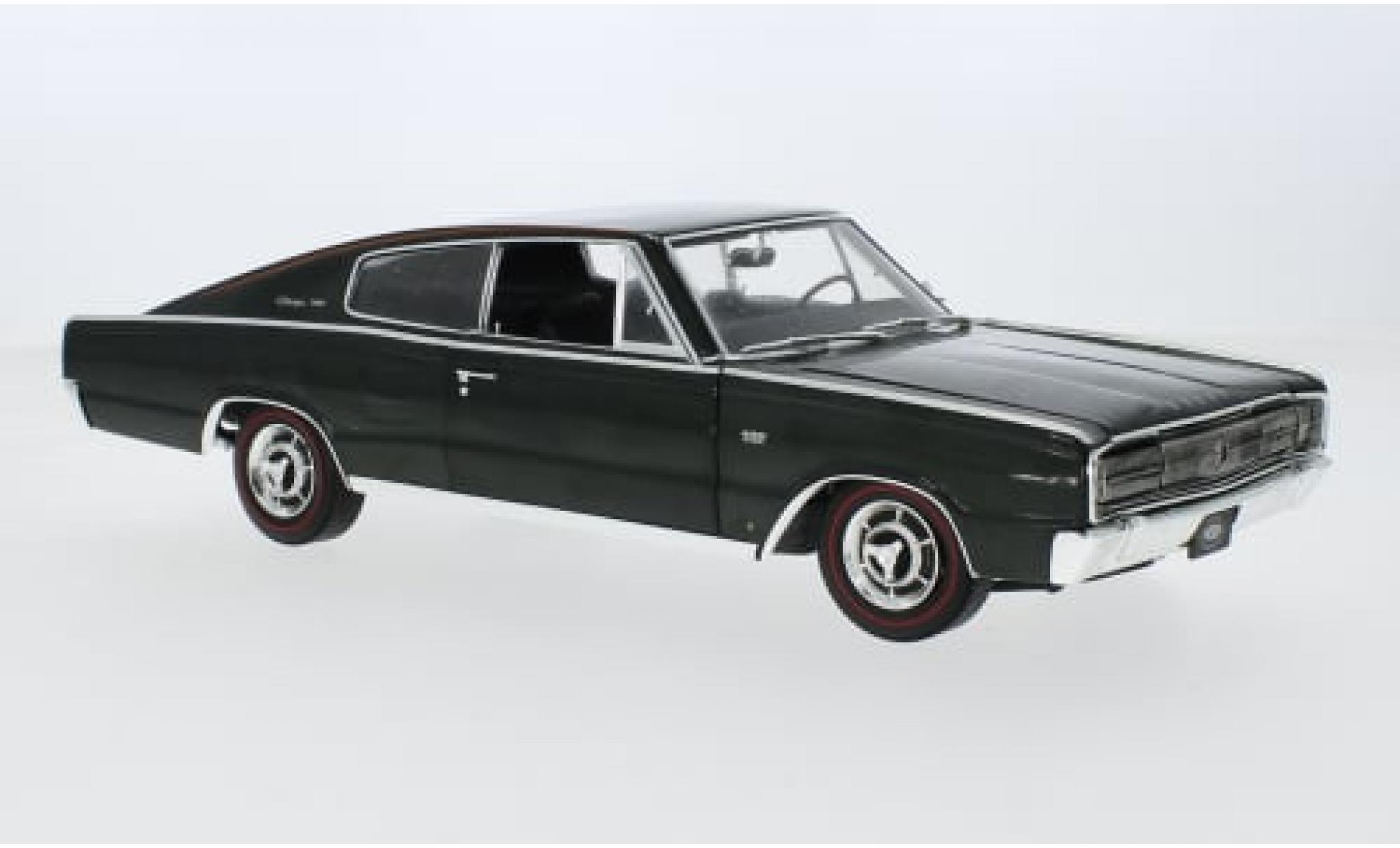 Dodge Charger 1/18 Auto World metallic groen/zwart 1966 1:18 modelauto
