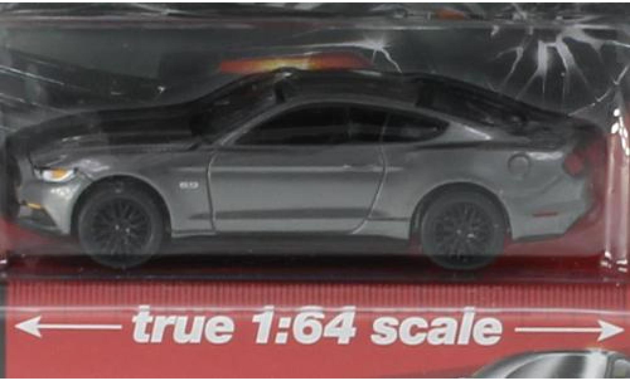 Ford Mustang 1/64 Auto World GT metallic grijs 2017 modelauto