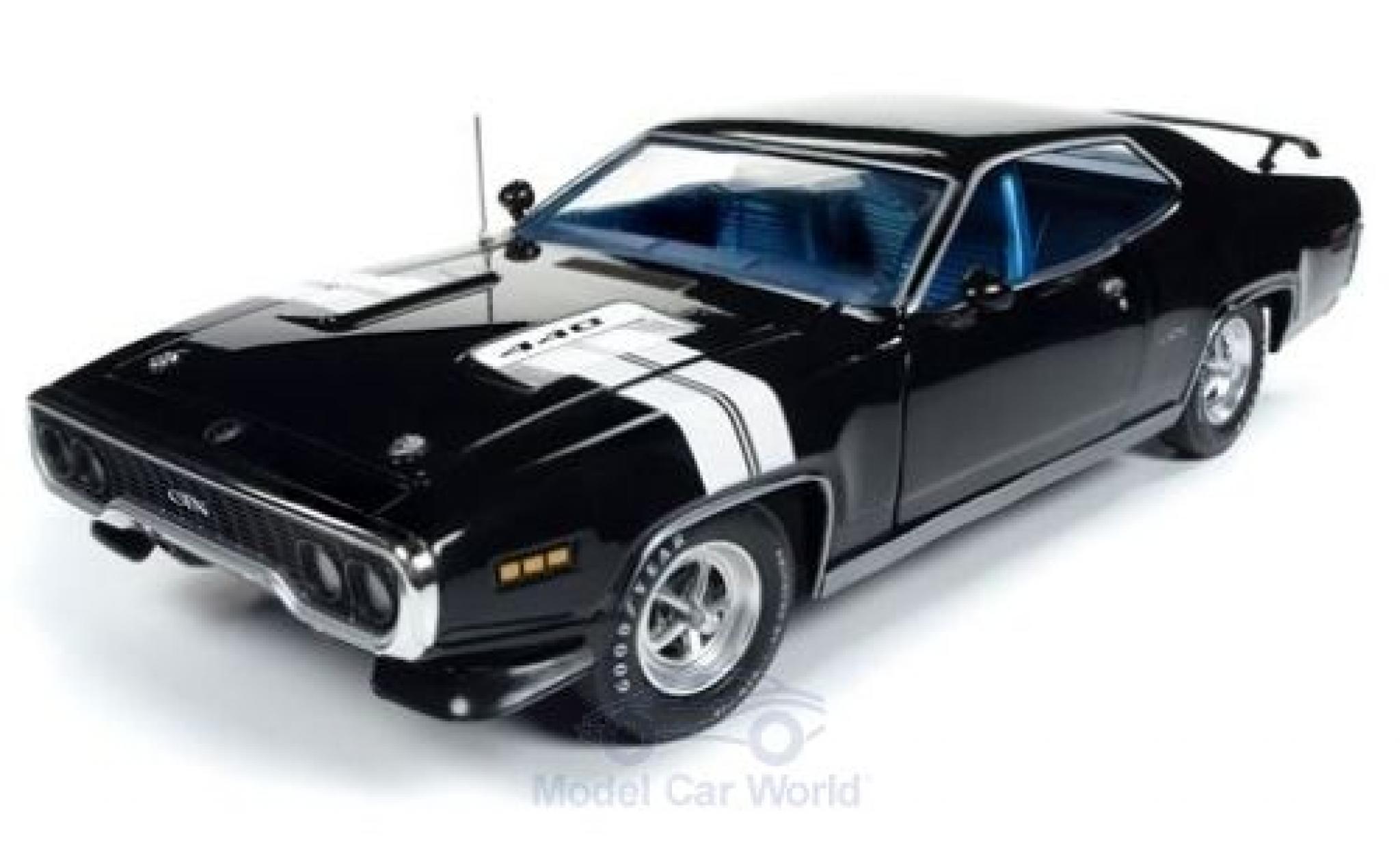 Plymouth GTX 1/18 Auto World zwart/wit 1971 modelauto