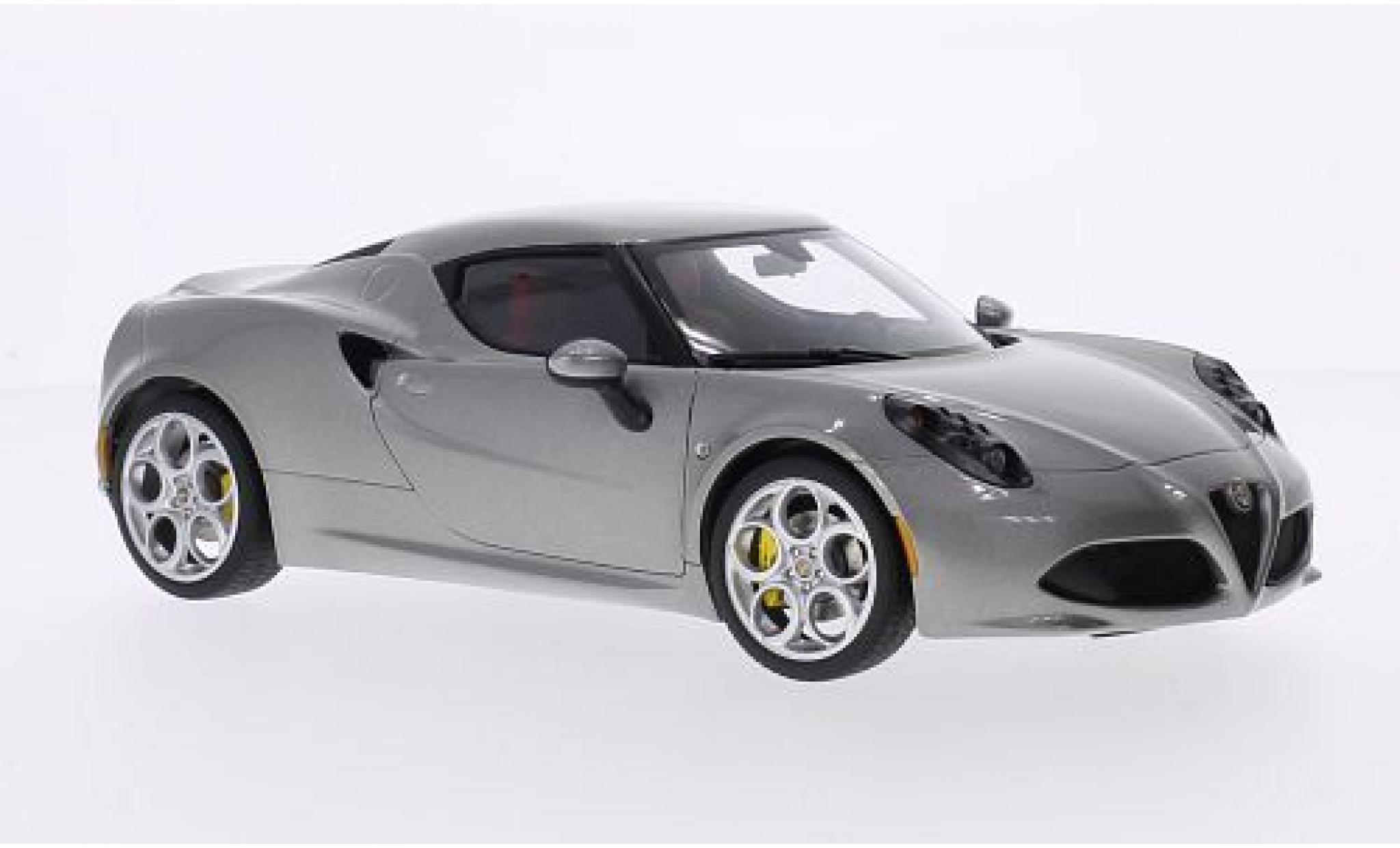 Alfa Romeo 4C 1/18 AUTOart metallic grijs 2013 modelauto