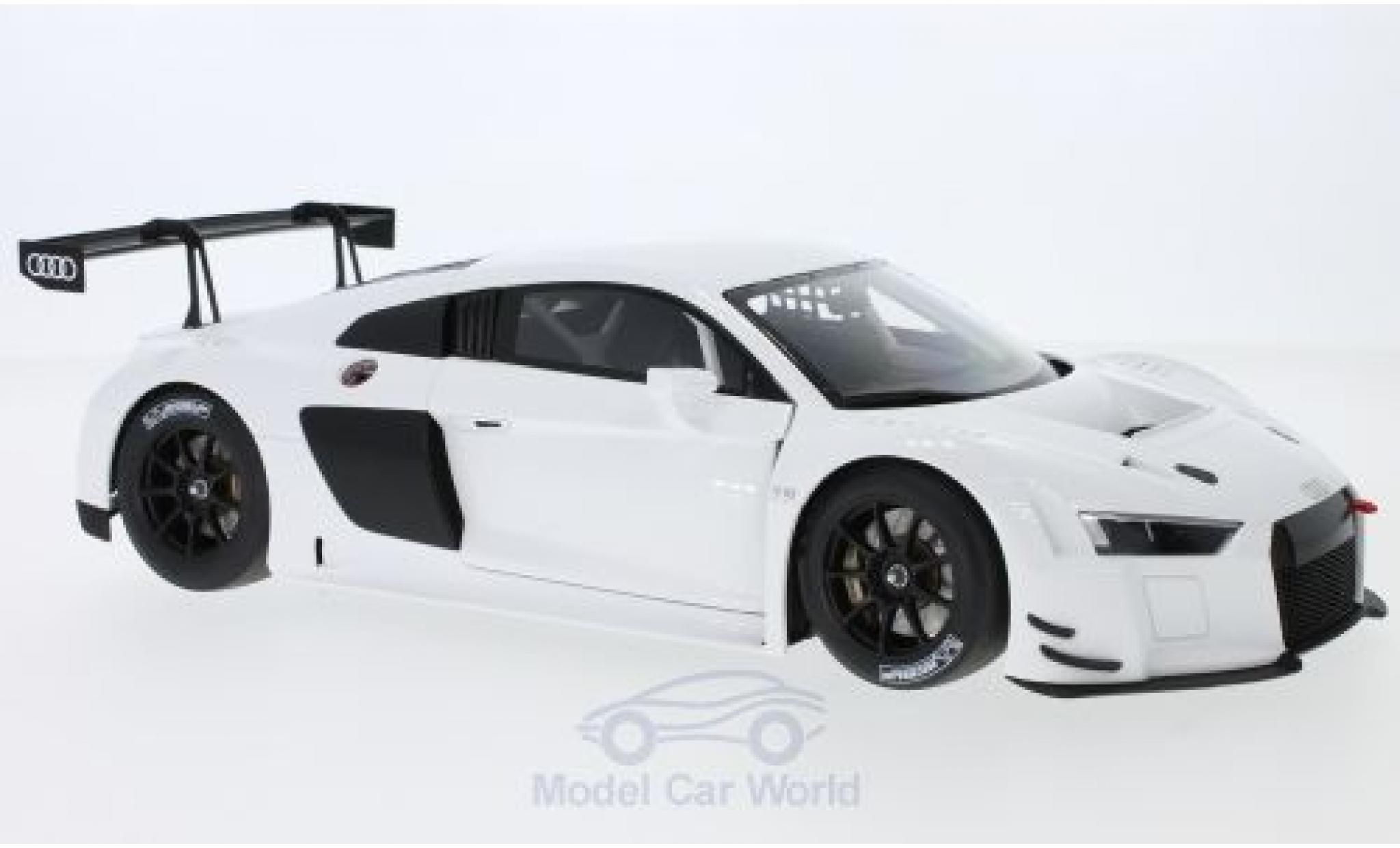Audi R8 1/18 AUTOart LMS wit 2016 Plain Body Version modelauto