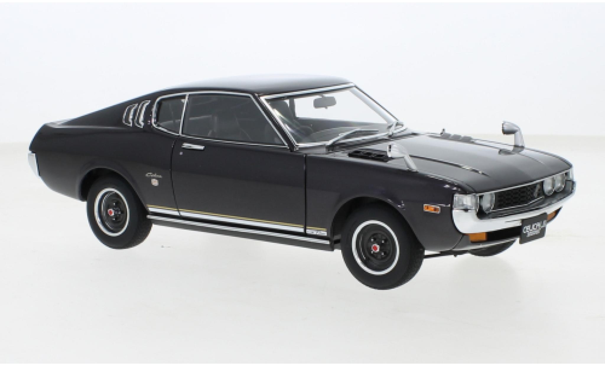 Toyota Celica 1/18 AUTOart Liftback 2000GT (RA25) metallic paarsee 1973 modelauto