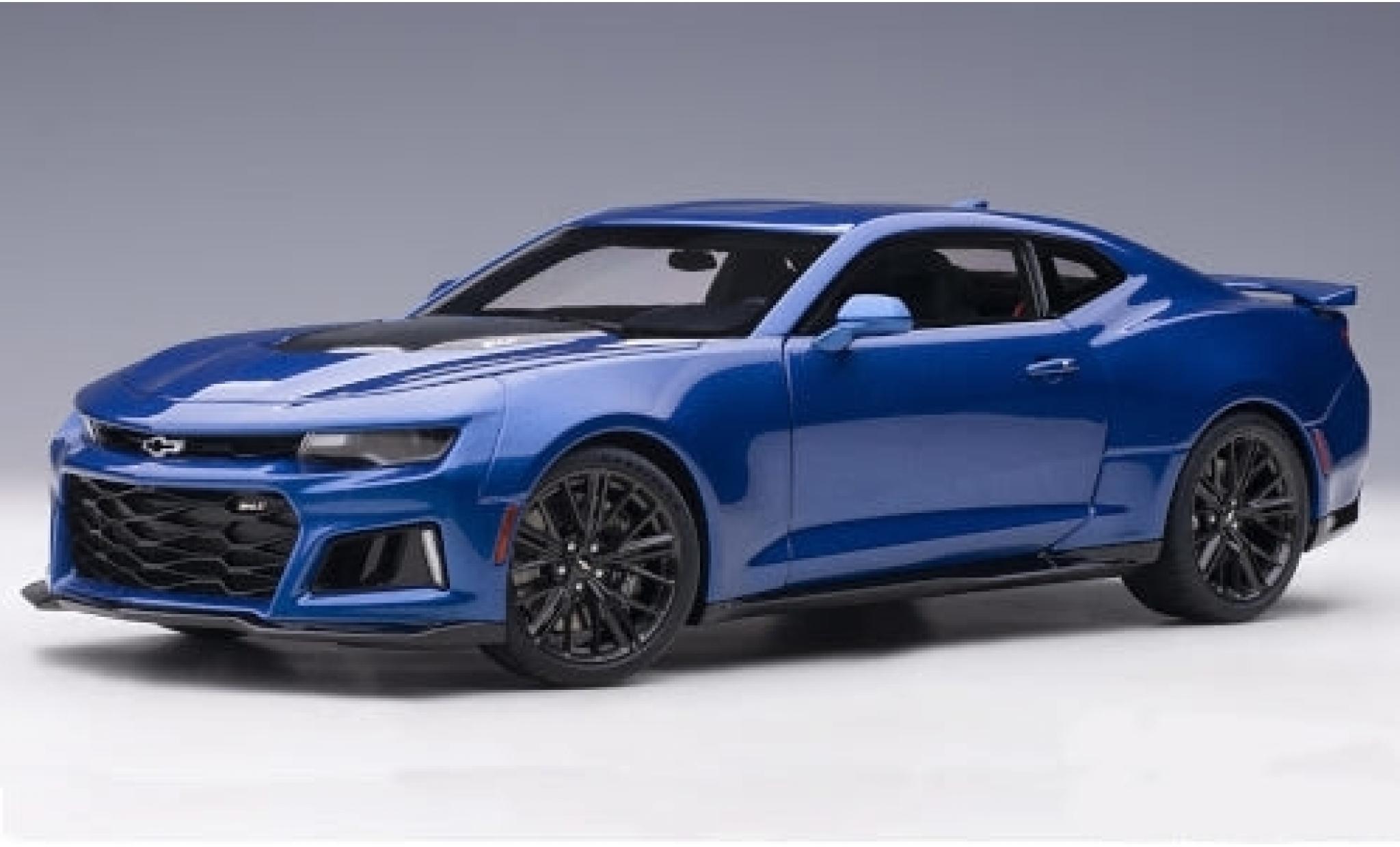 Chevrolet Camaro 1/18 AUTOart ZL1 metallic blauw/carbon 2017 modelauto