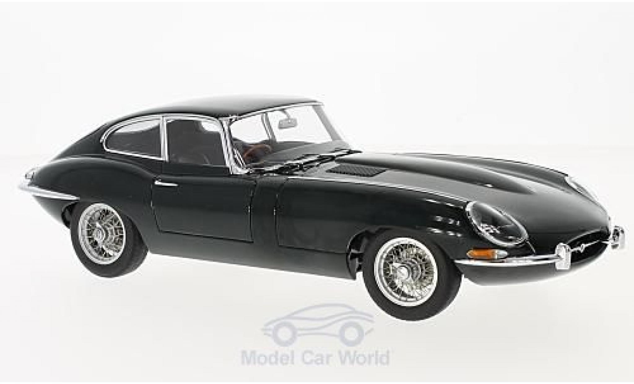 Jaguar E-Type 1/18 AUTOart Coupe Series I 3.8 groen 1961 modelauto