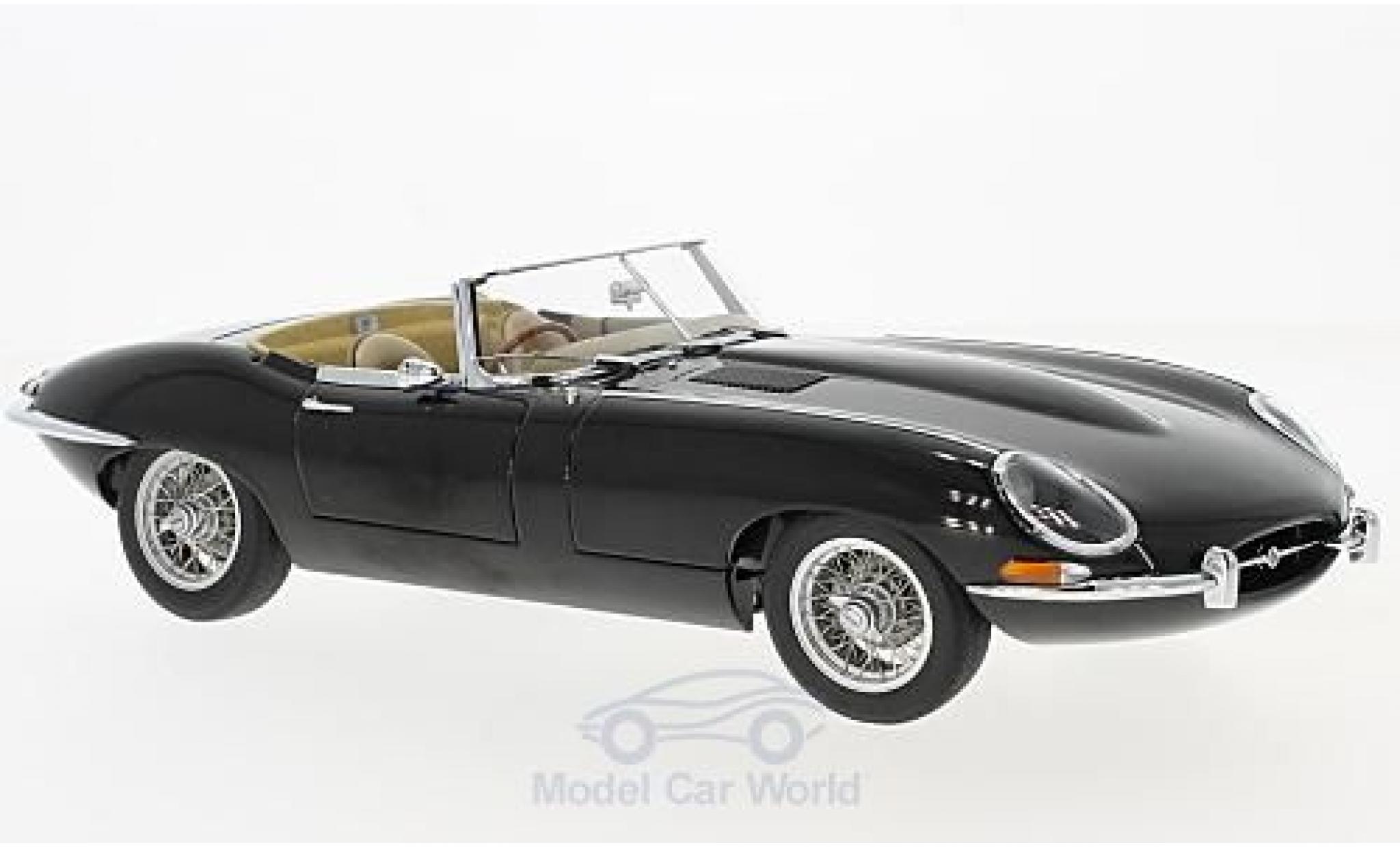 Jaguar E-Type 1/18 AUTOart Roadster Series I 3.8 zwart RHD 1961 modelauto