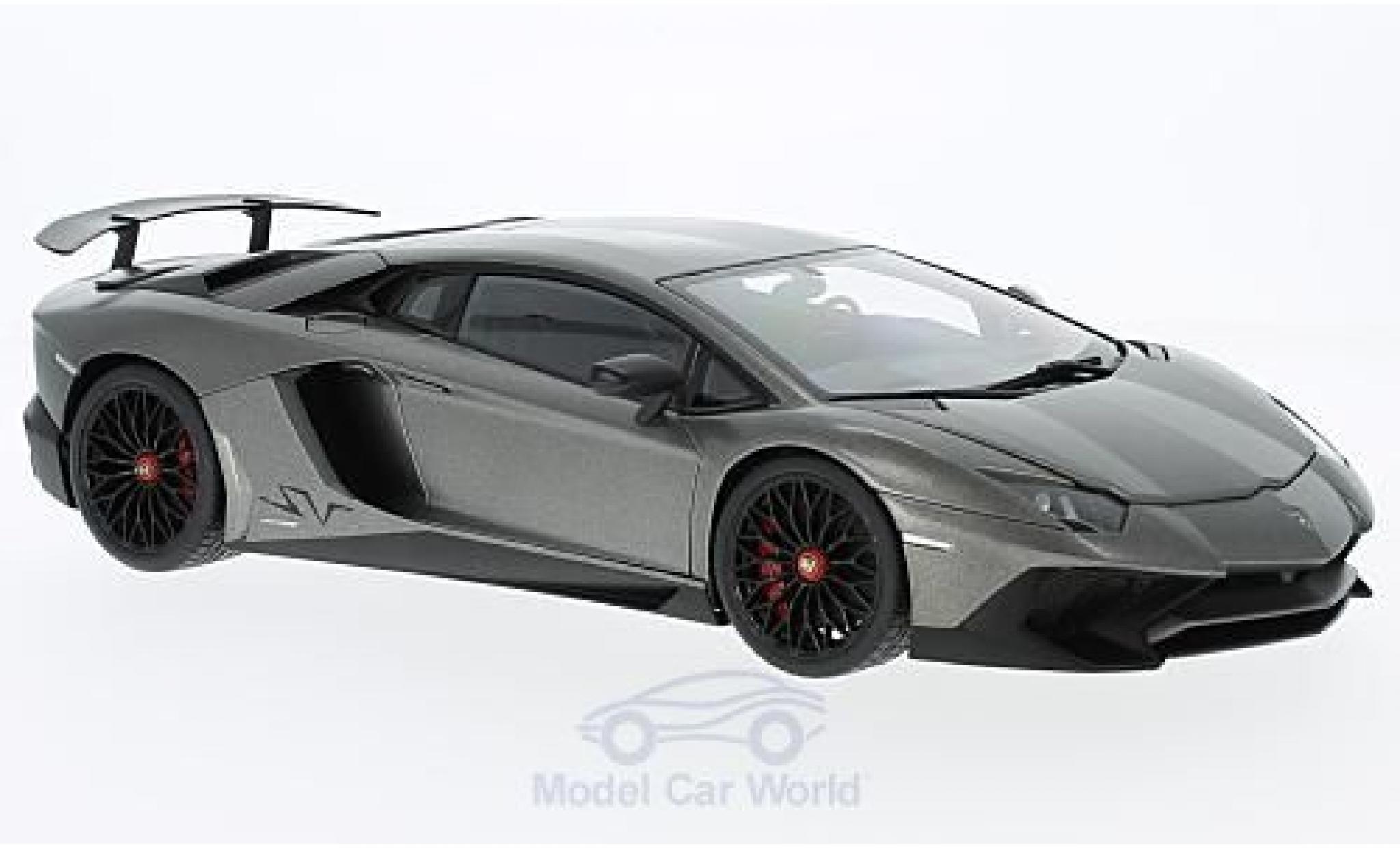 Lamborghini Aventador 1/18 AUTOart LP750-4 SV matt-grijs 2015 modelauto