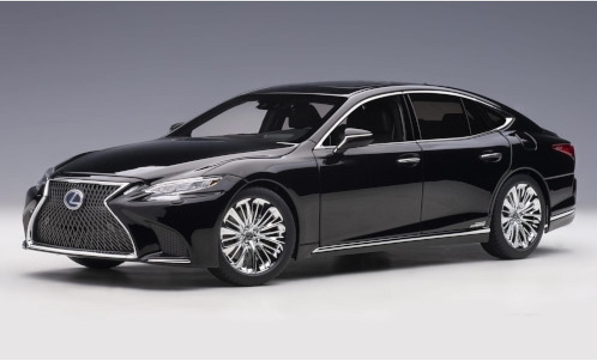 Lexus LS 1/18 AUTOart 500h zwart 2018 modelauto
