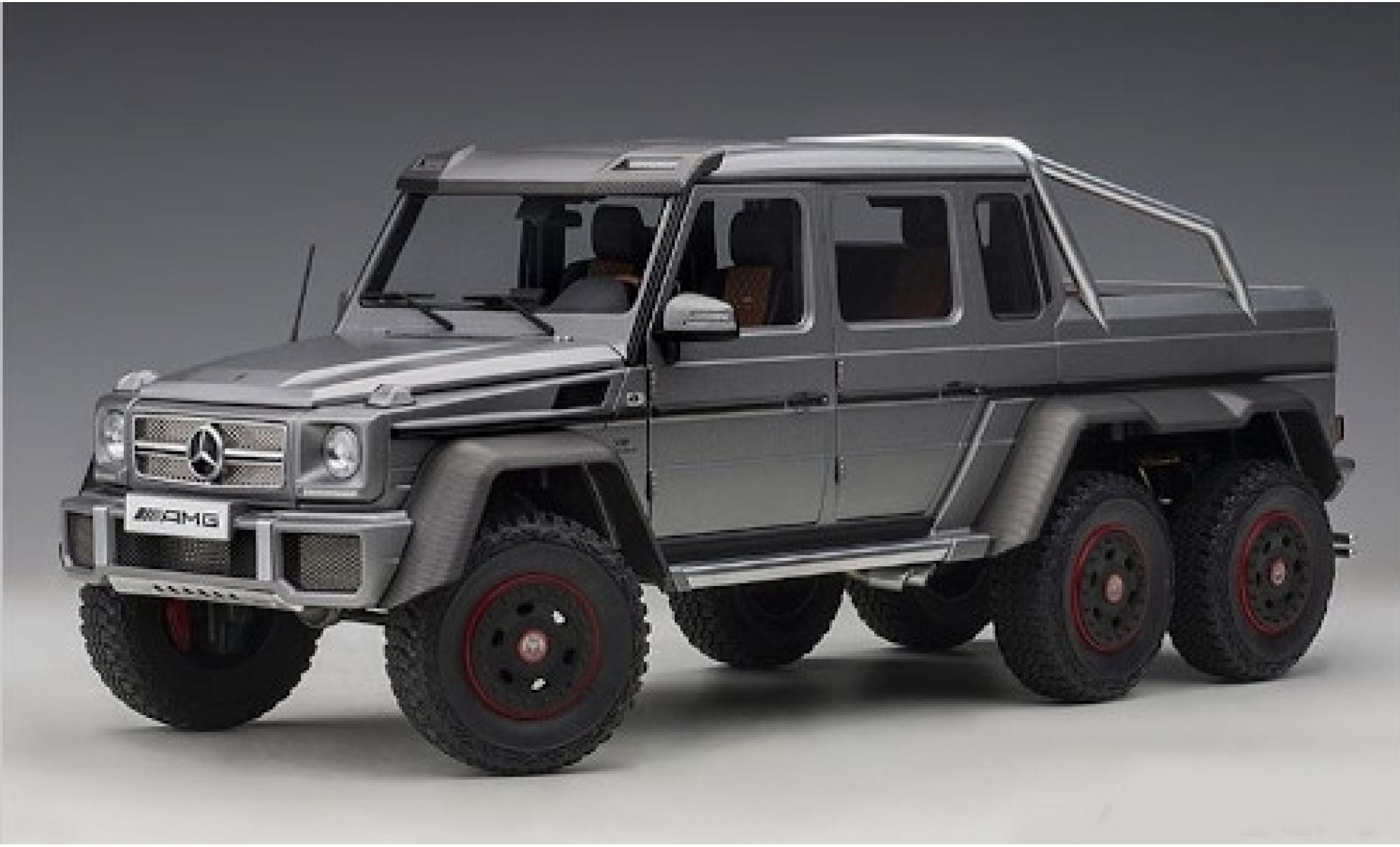 Mercedes Classe G 1/18 AUTOart G63 AMG 6x6 matt-grijs 2013 modelauto