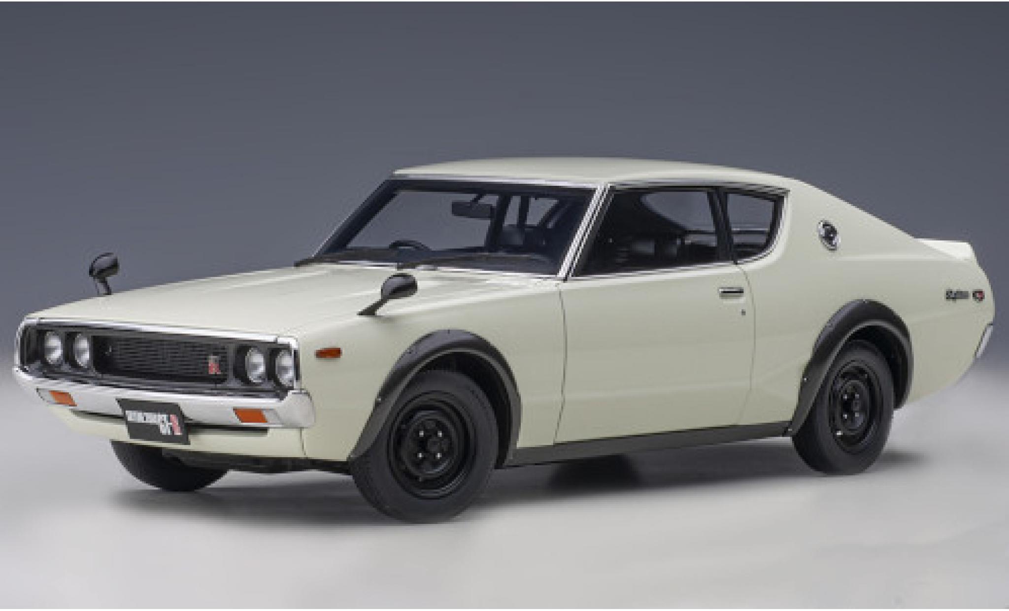 Nissan Skyline 1/18 AUTOart 2000 GT-R (KPGC110) wit RHD 1973 modelauto