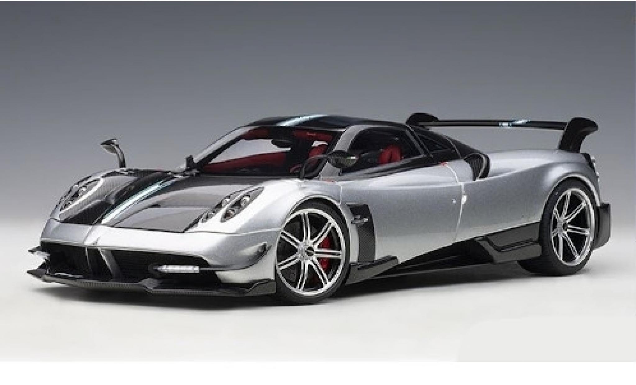 Pagani Huayra 1/18 AUTOart BC grijs/carbon 2016 modelauto