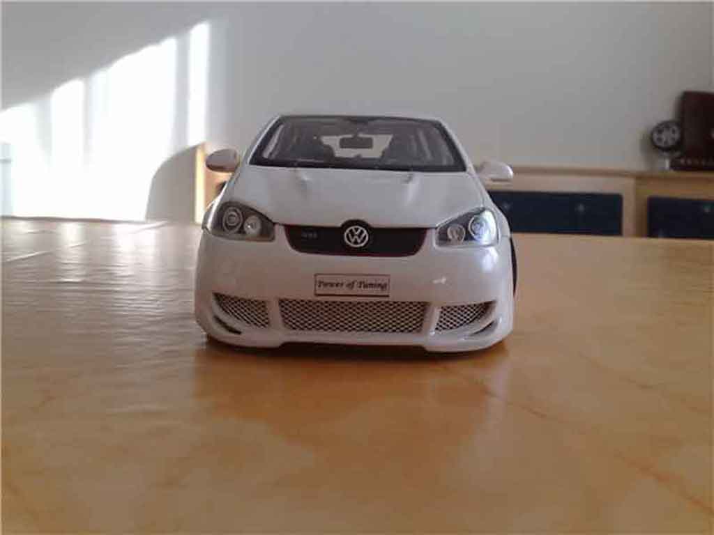 Volkswagen Golf GTI wit jantes bbs 1/18 Norev