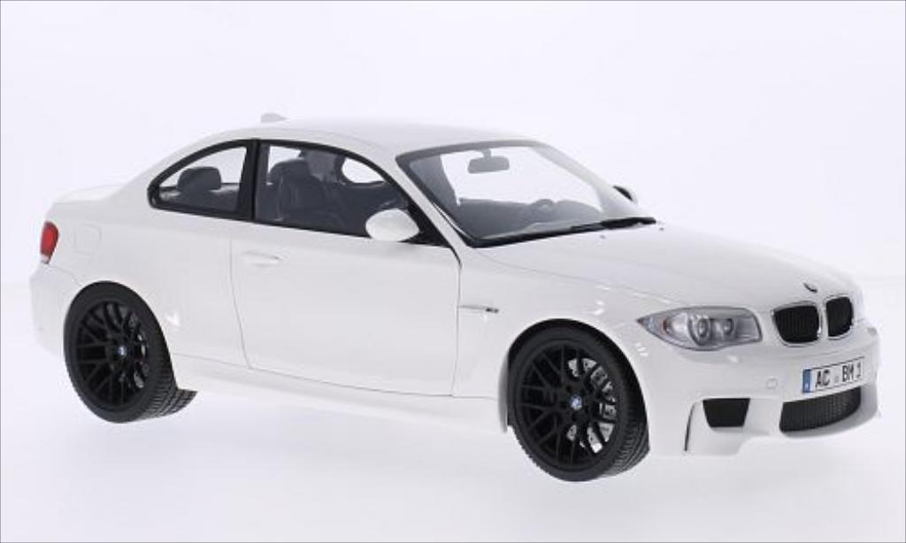 Bmw 1M 1/18 Minichamps Coupe wit 2011 E82 modelauto