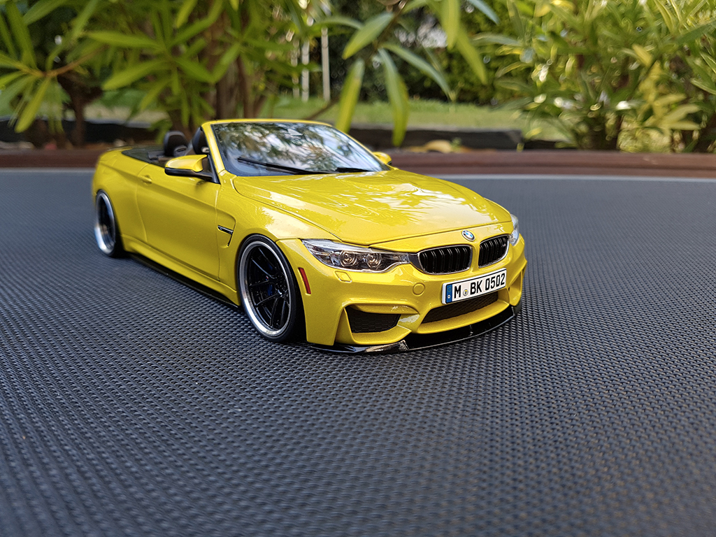 Bmw M4 F83 1/18 Paragon F83 cabriolet geel M performance modelauto