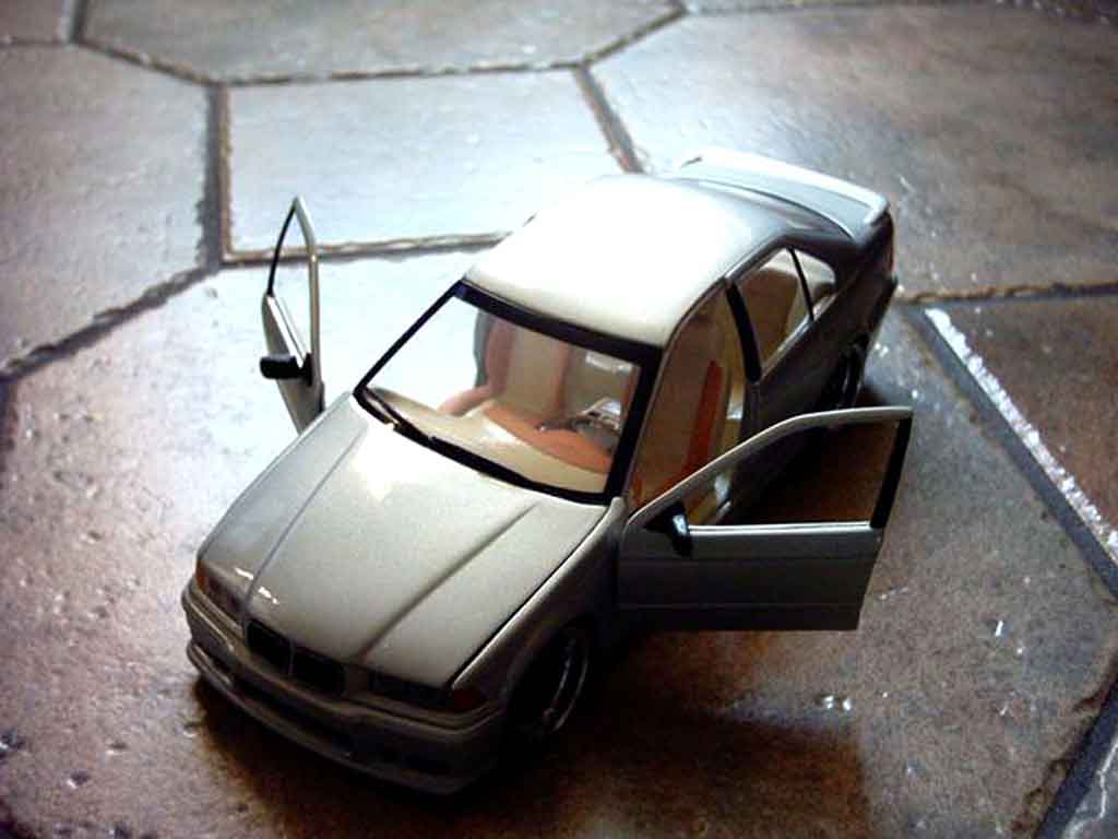 Bmw 318 tuning E36 is sedan jantes racing harts 18 pouces 1/18 Ut Models