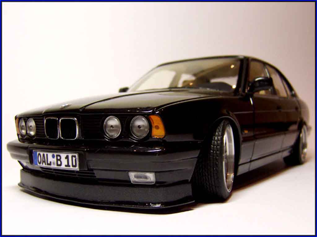 Alpina B10 3.5 1988 i alpina b10 1/18 Minichamps