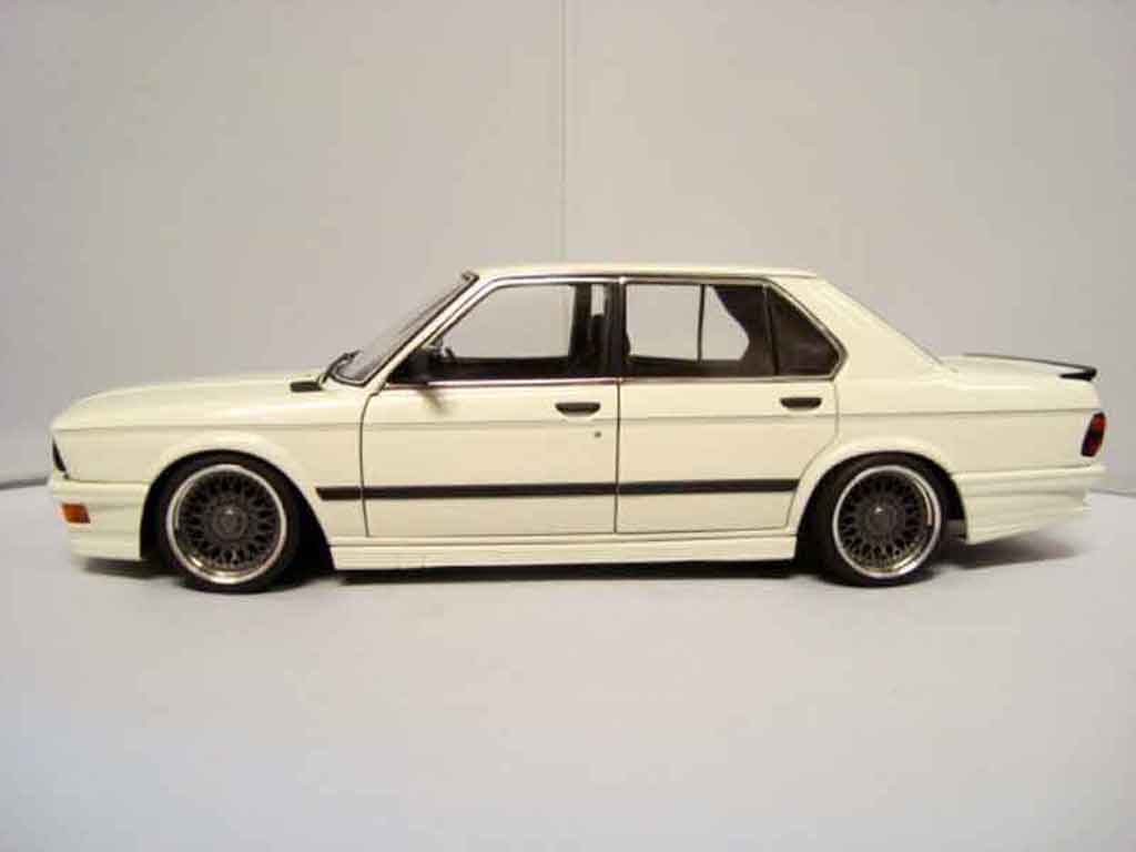 Bmw 535 tuning M i 1985 jantes bbs 1/18 Autoart