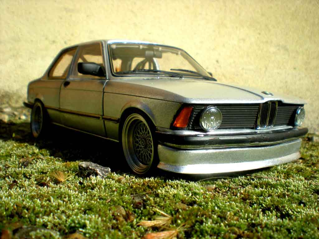 Bmw 323 1/18 Autoart e21 swap moteur bmw 653m german look 1977 modelauto