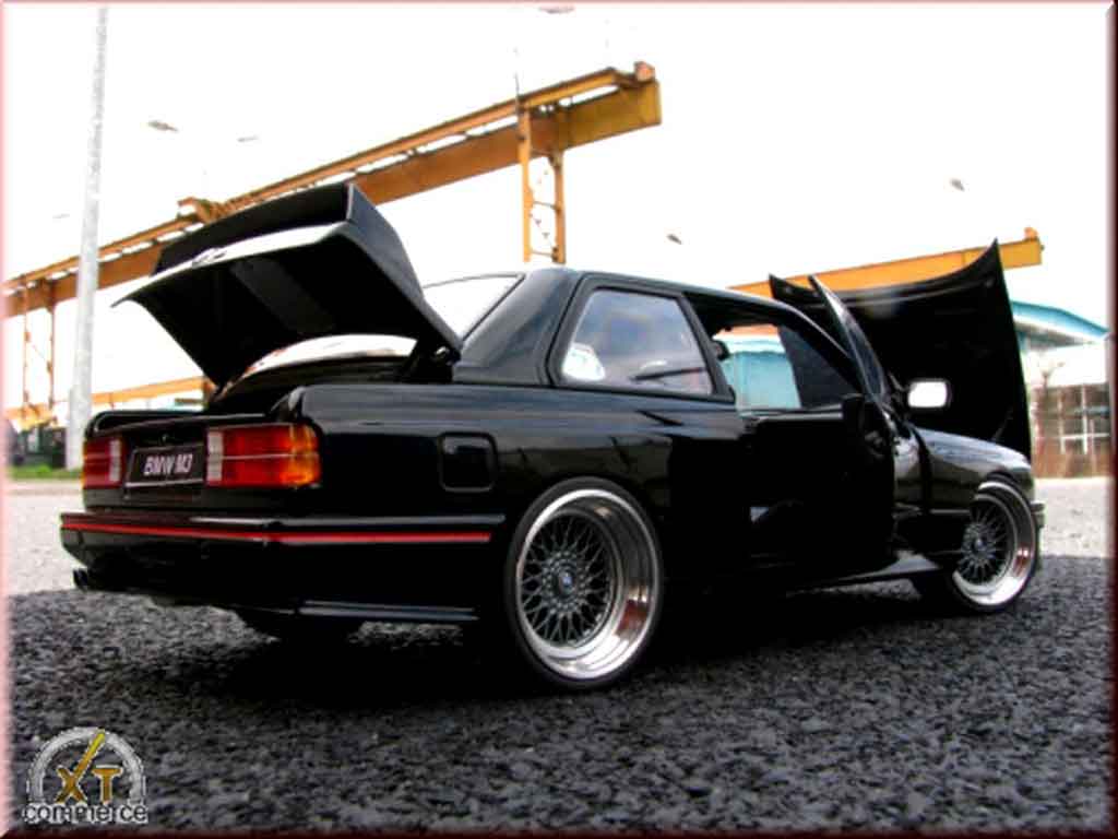Bmw M3 Sport Evolution E30 zwart jantes bbs rs 17 pouces 1/18 Autoart