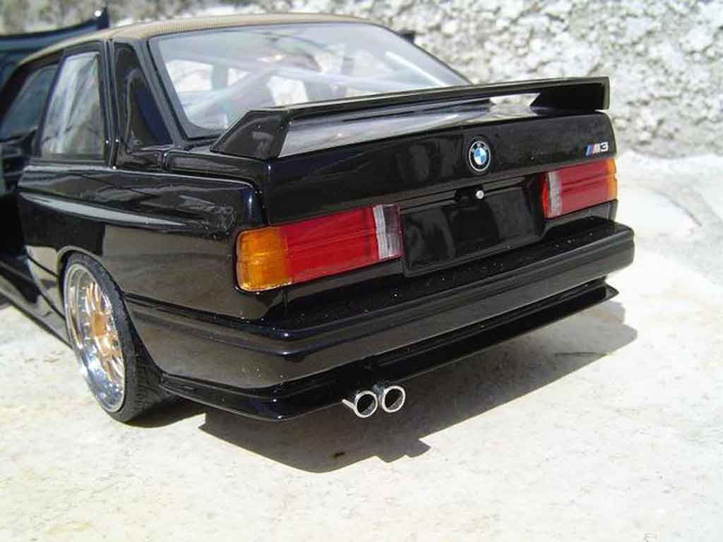 Bmw M3 coupe E30 zwart swap moteur e36 jantes bbs capot kevlar 1/18 Minichamps