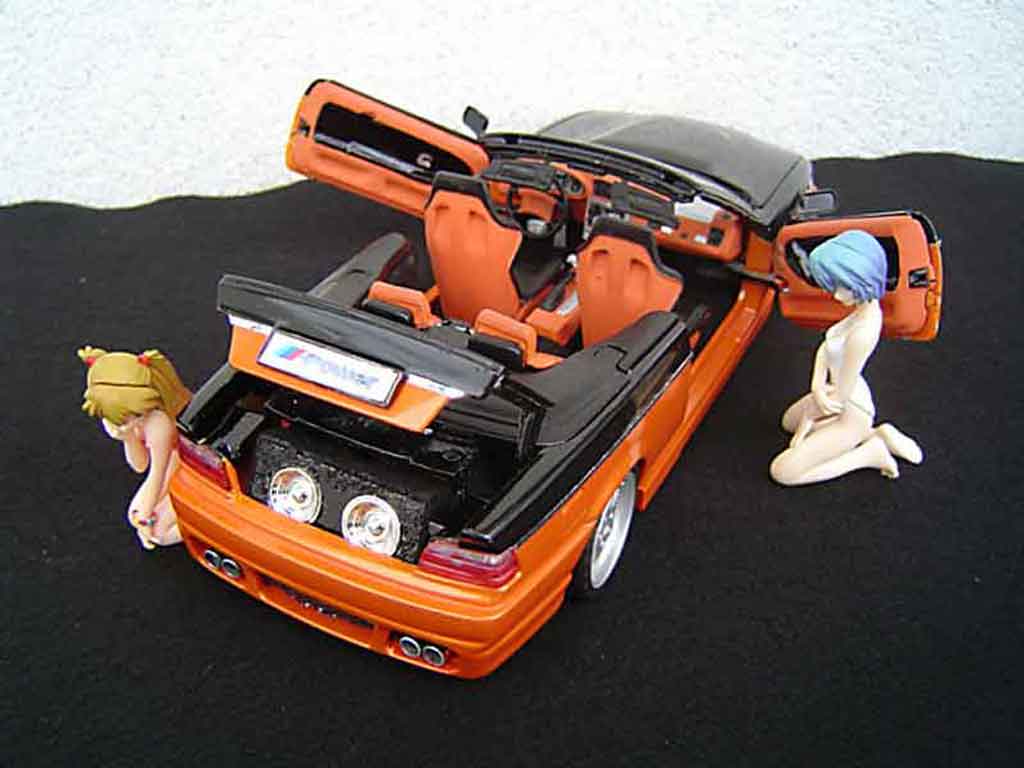 Bmw 325 Cabriolet E36 jantes rh cup 18 pouces peinture biton oranje zwart portes papillon 1/18 Maisto