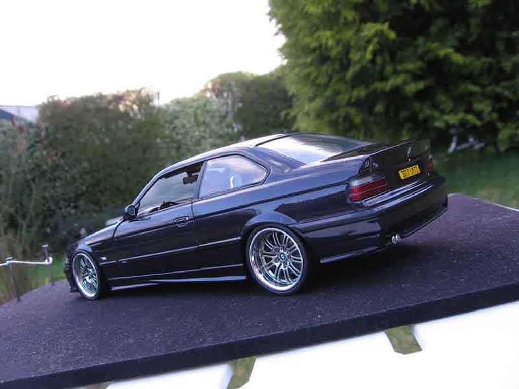 Bmw M3 Coupe E36 paars jantes m3 a deport 1/18 Ut Models