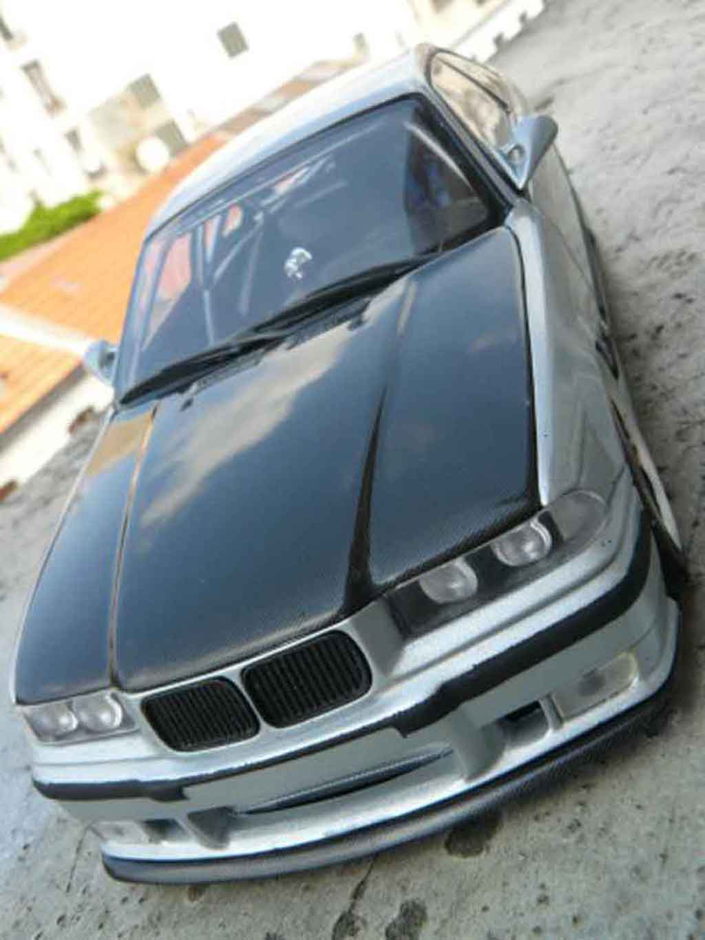 Bmw M3 coupe E36 preparation drift avec turbo 1/18 Ut Models
