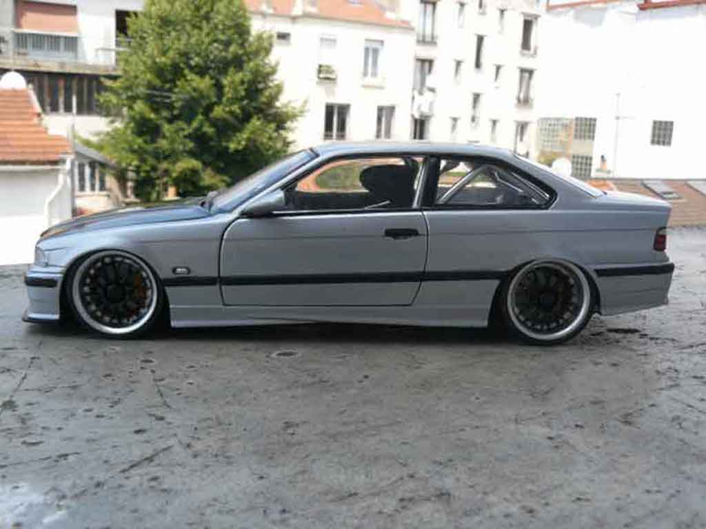 Bmw M3 coupe E36 preparation drift avec turbo 1/18 Ut Models