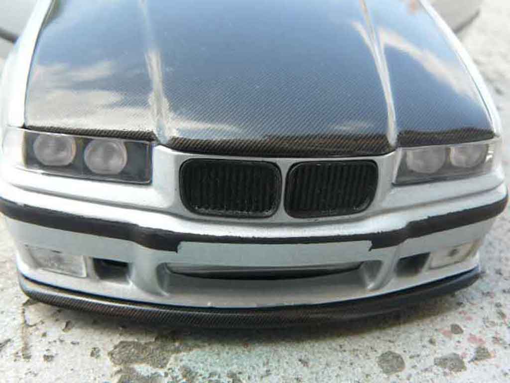 Bmw M3 coupe E36 preparation drift avec turbo 1/18 Ut Models