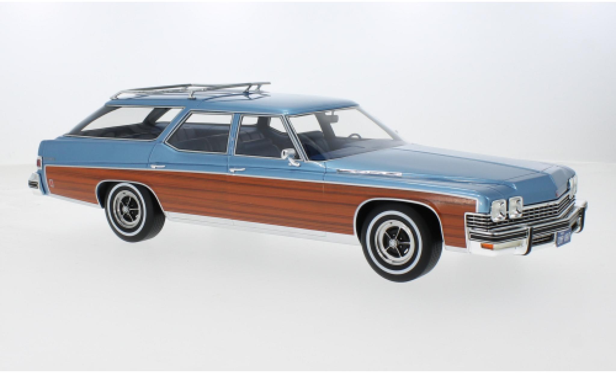Buick Estate 1/18 BoS Models Wagon metallic blauw/Holzoptik 1974 1:18 modelauto