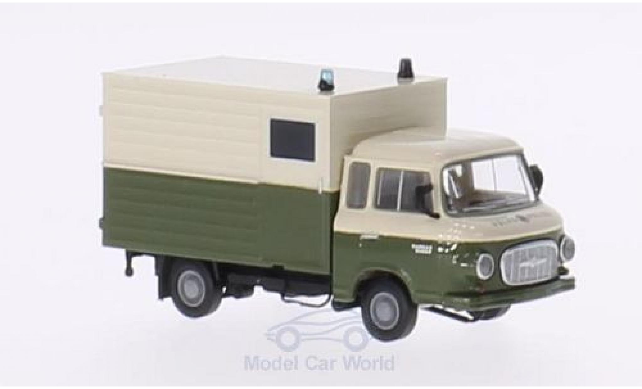 Barkas B 1000 1/87 Brekina Volkspolizei Koffer modelauto