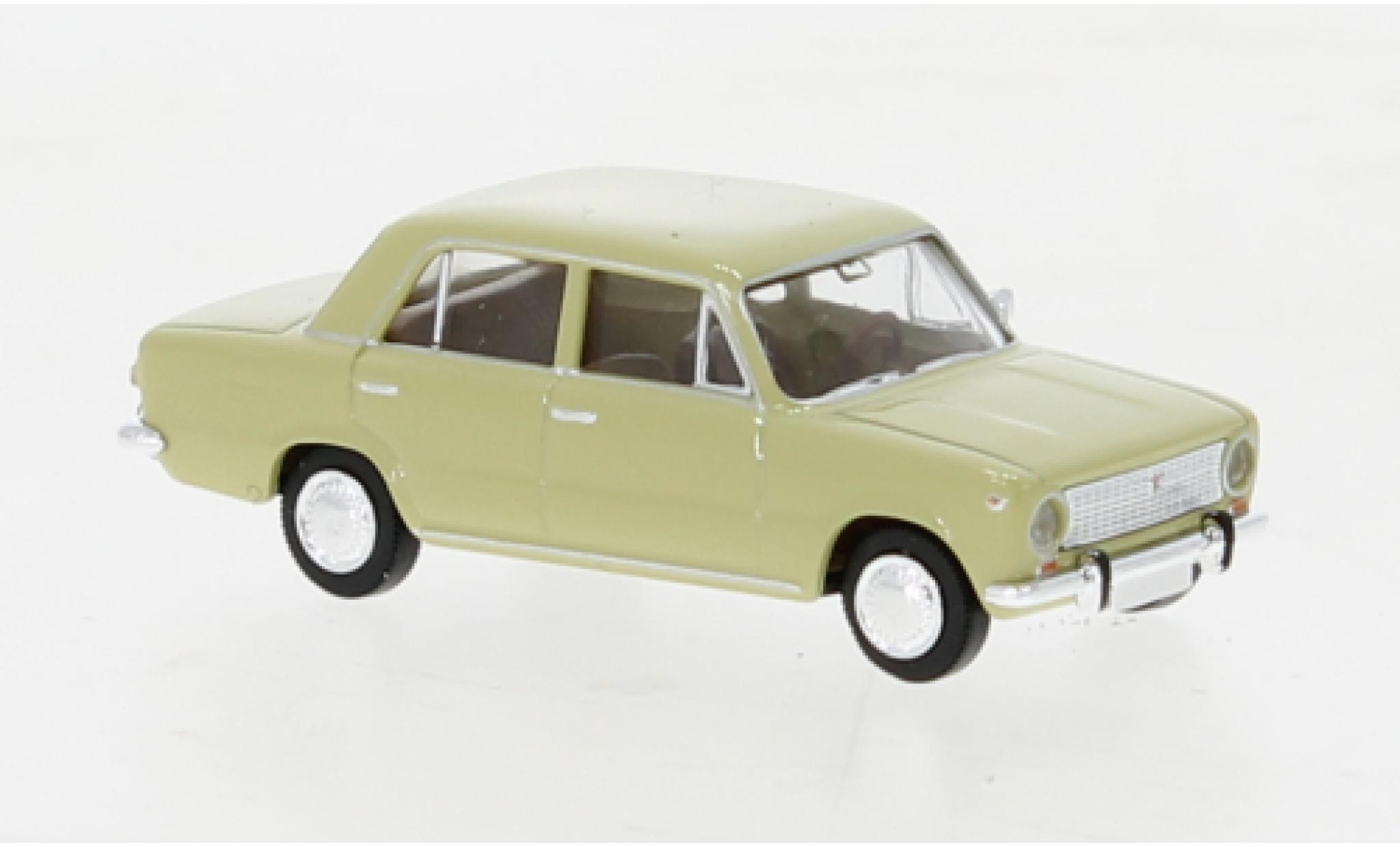 Fiat 124 1/87 Brekina beige 1966 modelauto