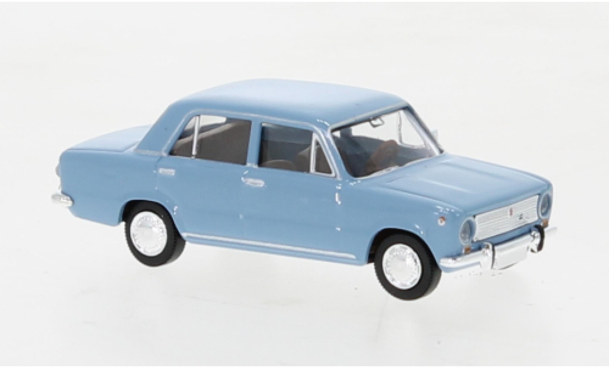 Fiat 124 1/87 Brekina blauw clair 1966 modelauto