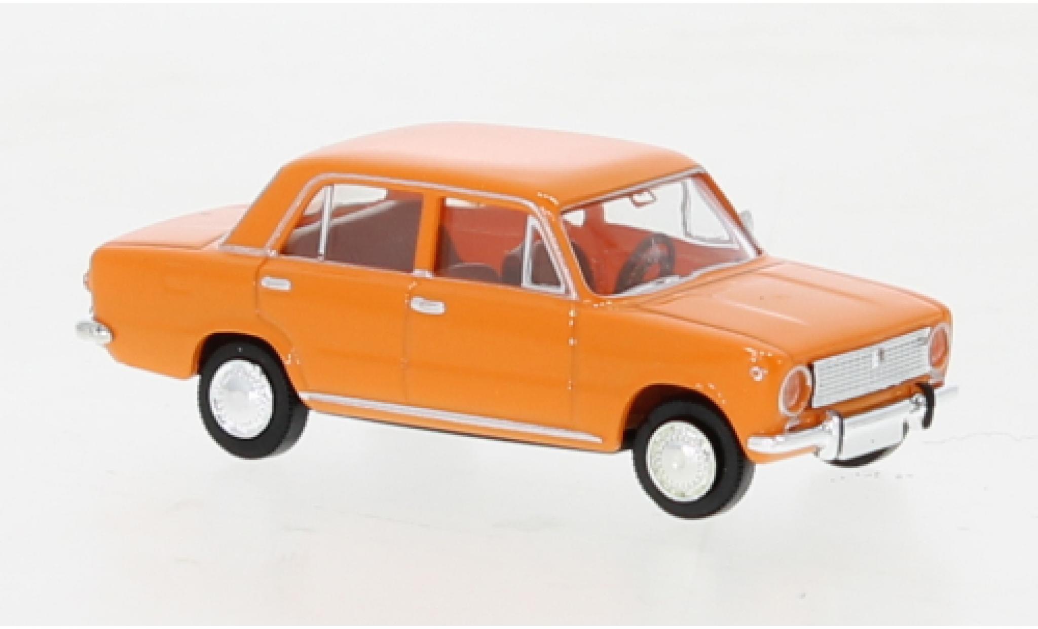 Fiat 124 1/87 Brekina oranje 1966 modelauto
