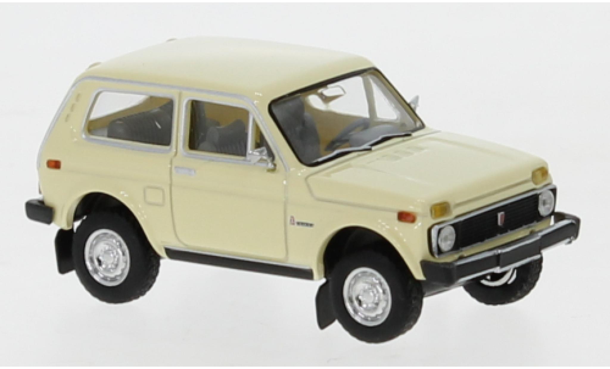 Lada Niva 1/87 Brekina beige modelauto