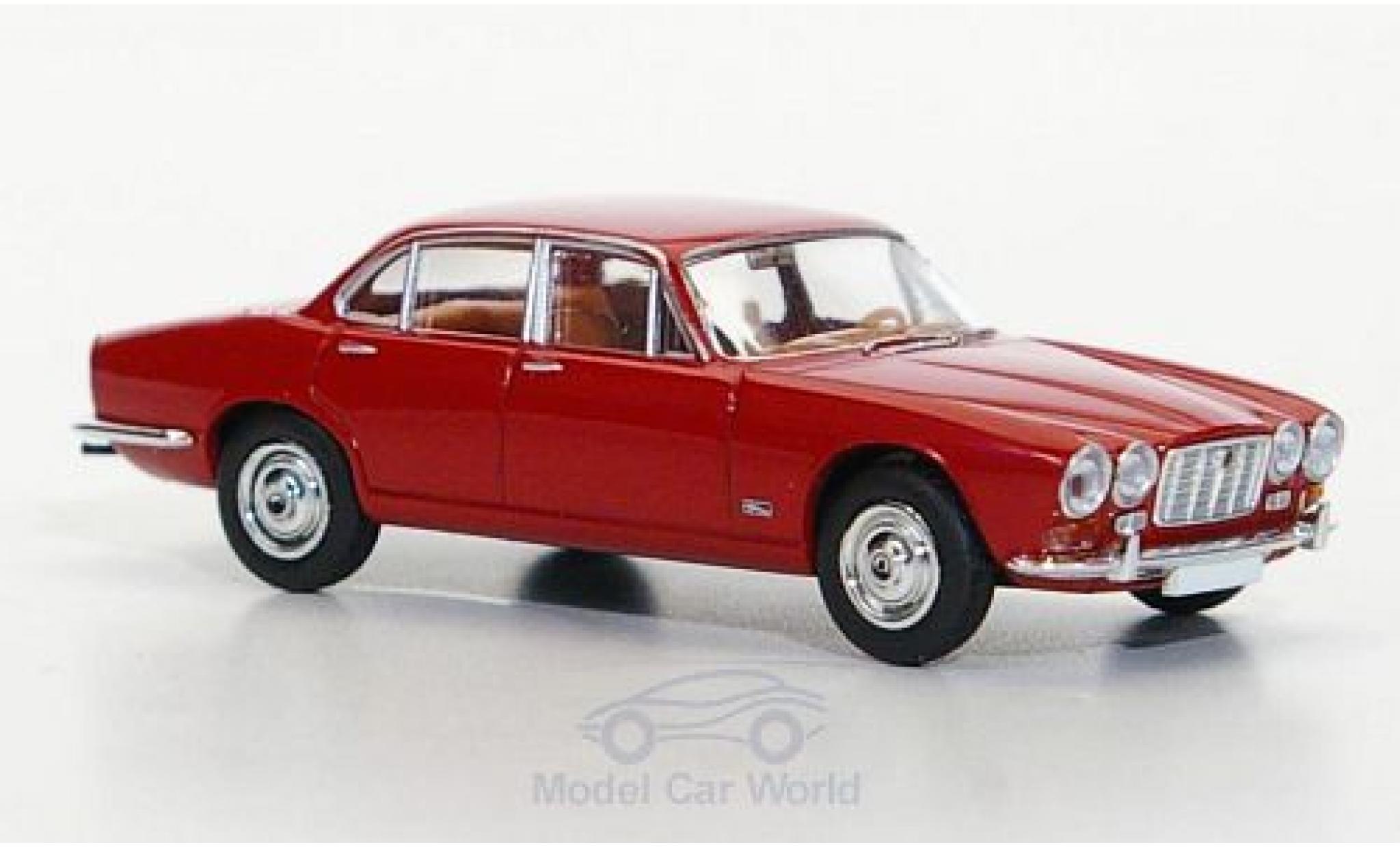 Jaguar XJ 6 1/87 Brekina 6 rood modelauto