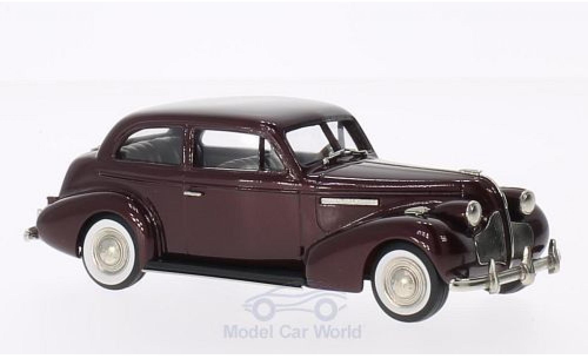 Buick Century 1/43 Brooklin 2-door Touring Sedan M-68 metallic rood 1939 modelauto