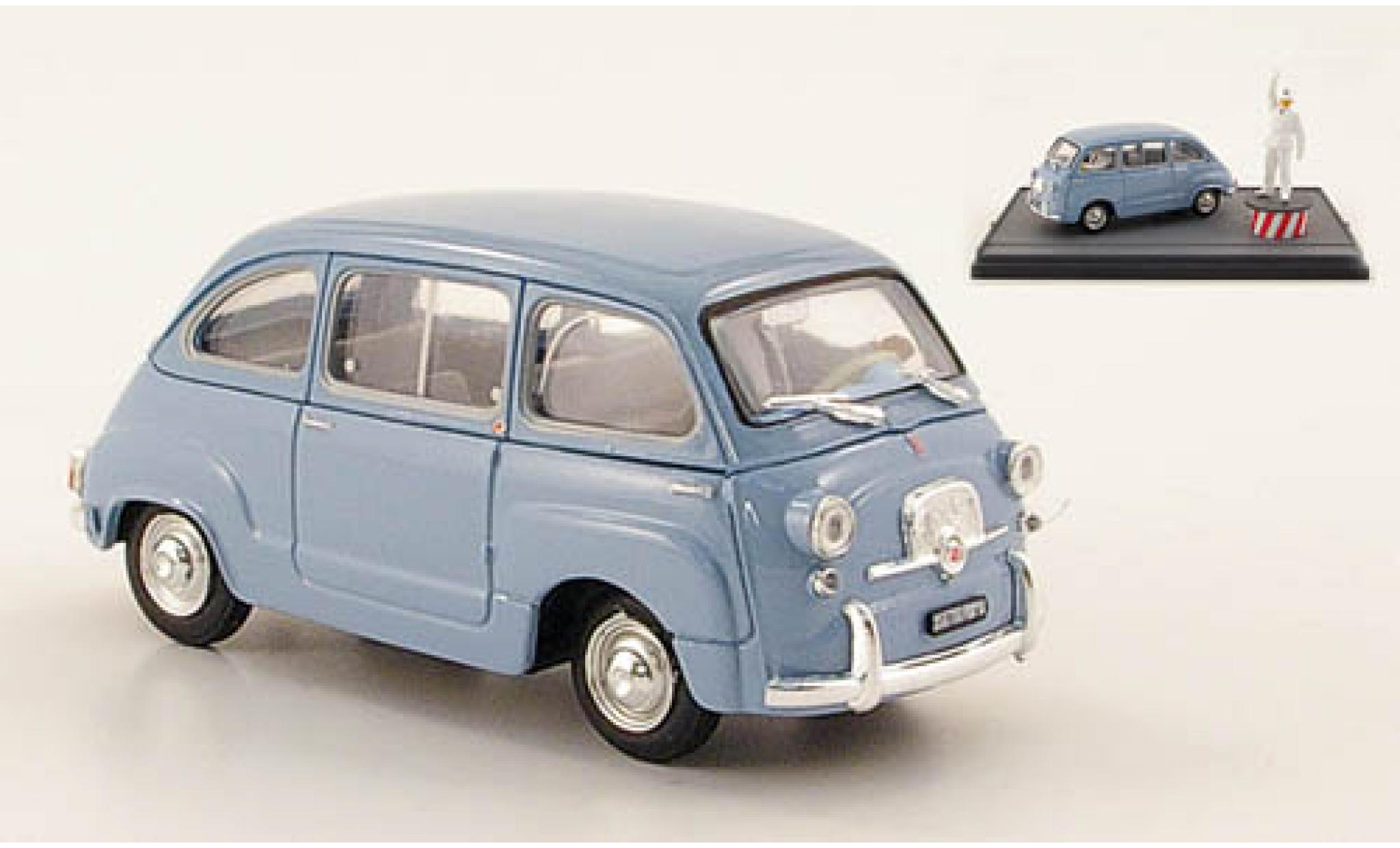 Fiat 600 1/43 Brumm D Multipla blauw 1960 Stra&szlig;enszene Rom avec figurines modelauto
