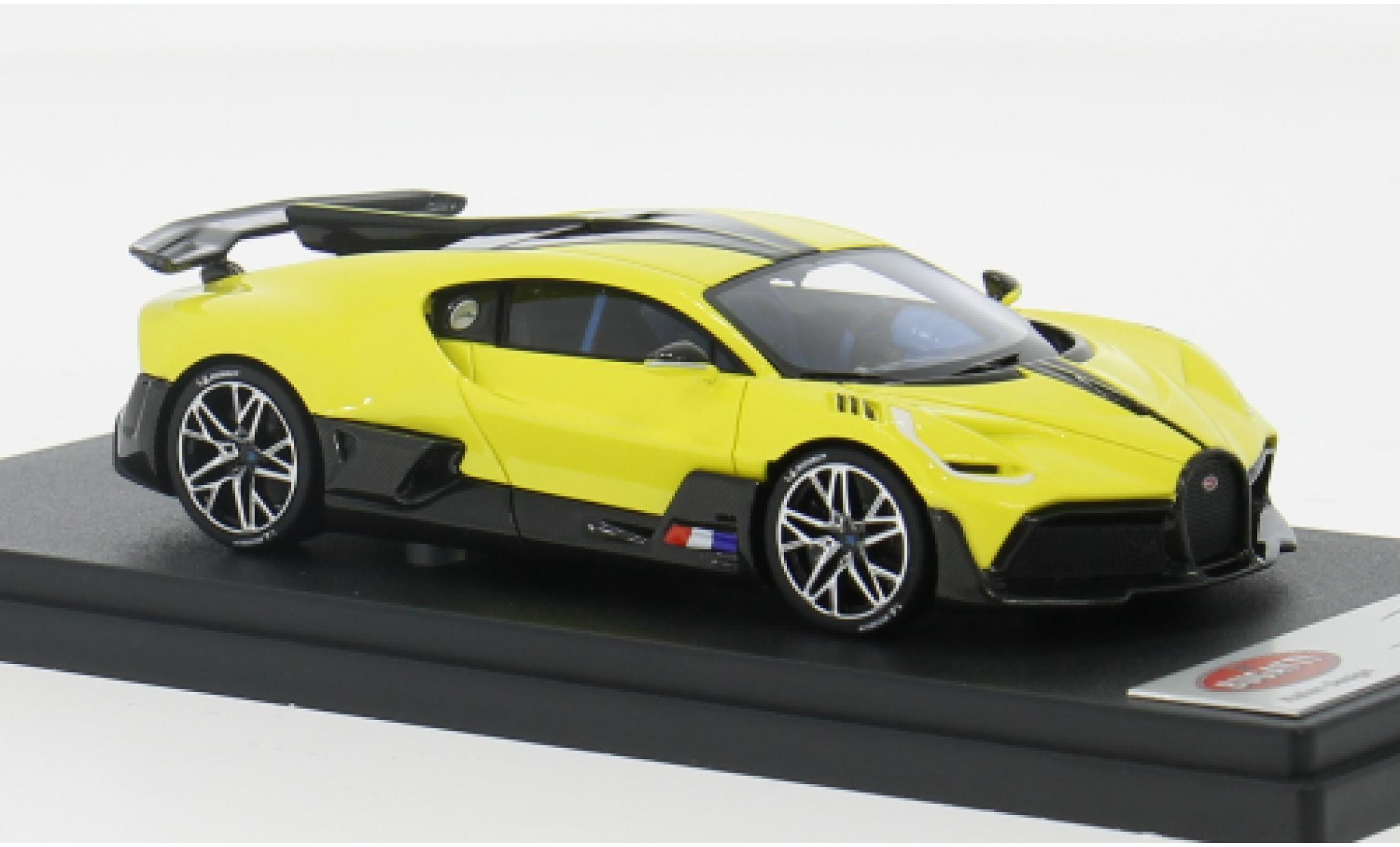 Bugatti Divo 1/43 Look Smart geel 1:43 modelauto