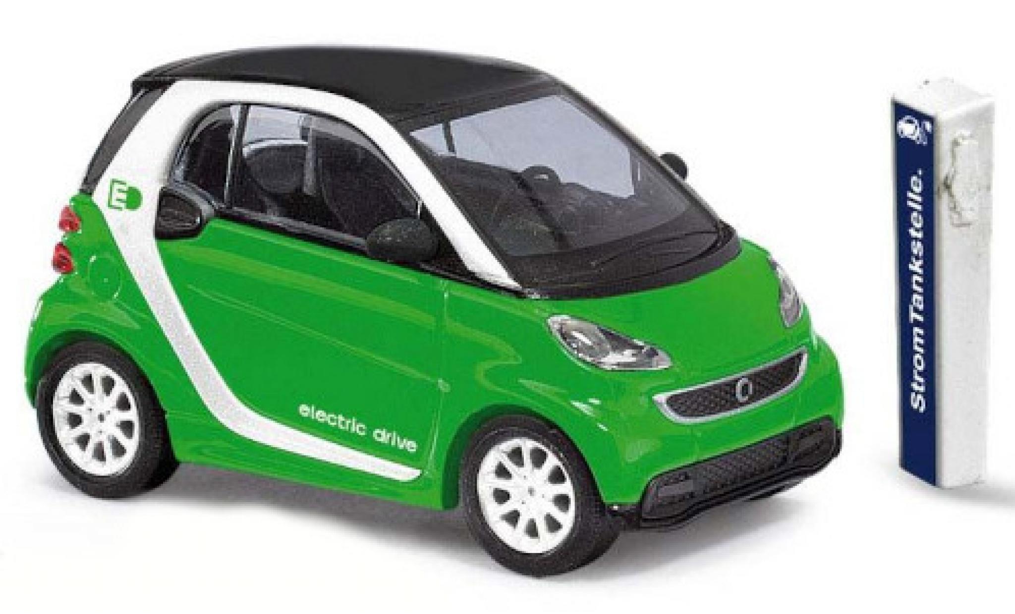 Smart ForTwo 1/87 Busch Fortwo Electric Drive metallic groen 2012 modelauto