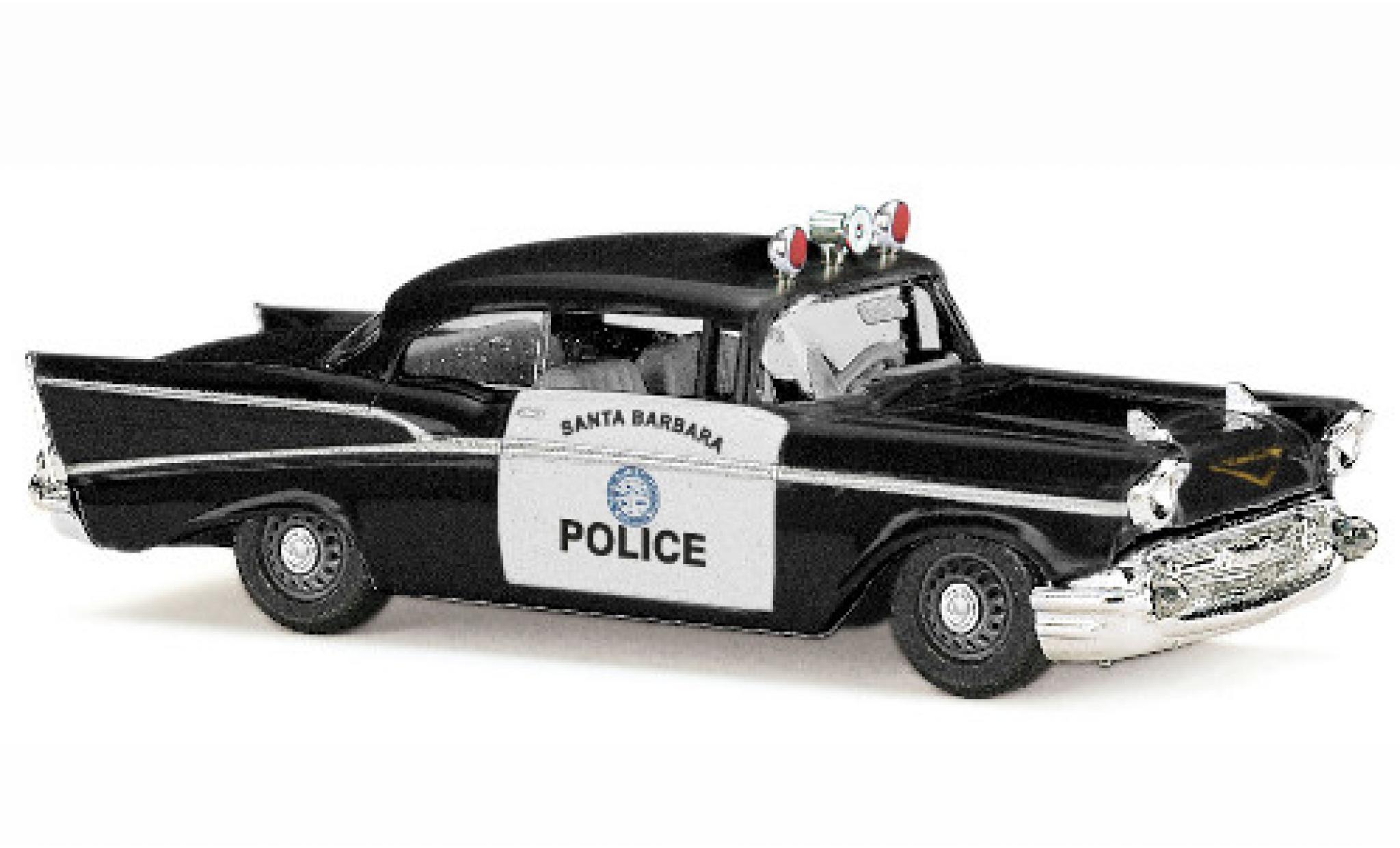 Chevrolet Bel Air 1/87 Busch Santa Barbara Politie 1957 modelauto