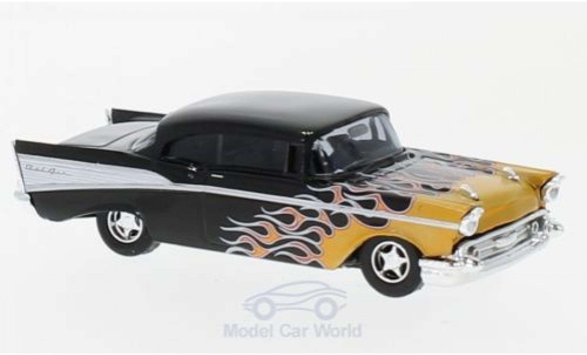Chevrolet Bel Air 1957 1/87 Busch zwart/Dekor 1957 modelauto