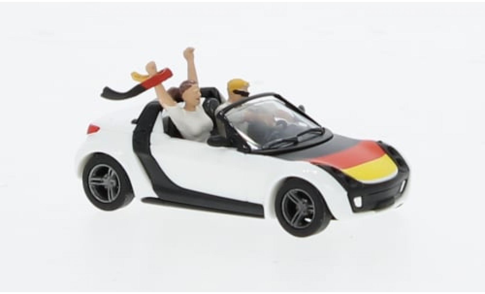 Smart Roadster 1/87 Busch Fu&szlig;ball-Fieber 2024 1:87 modelauto