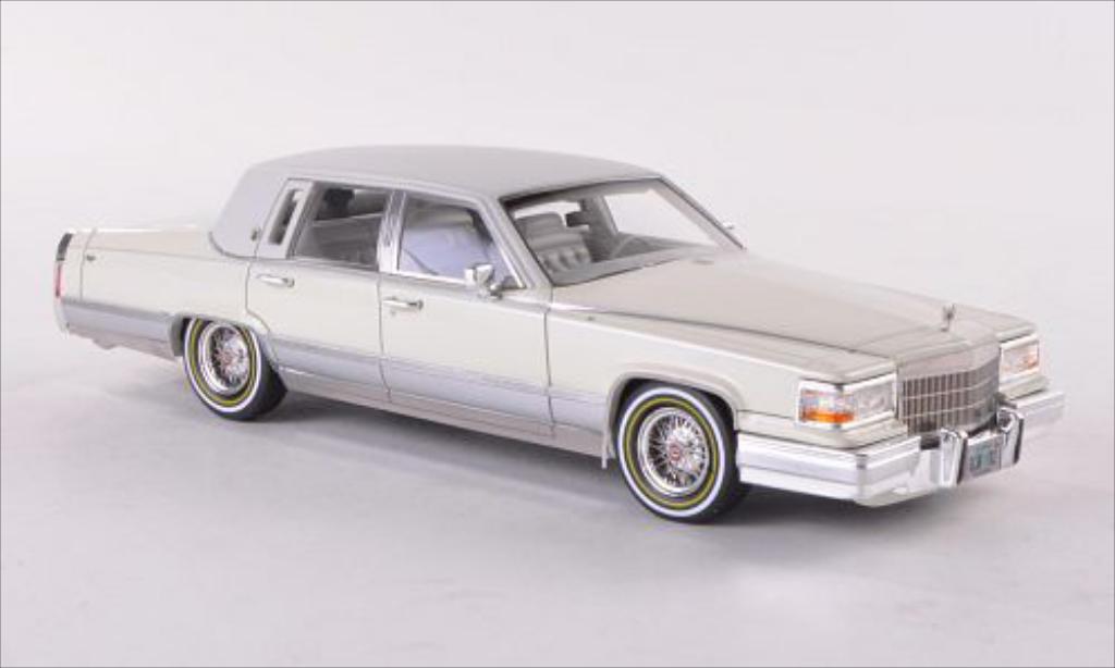 Cadillac Brougham 1/43 GLM beige/matt-wit 1991 modelauto