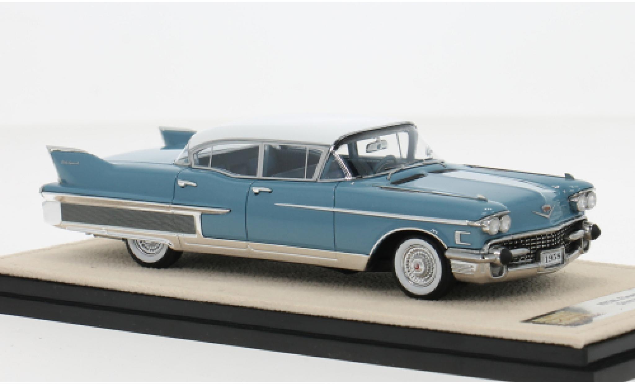 Cadillac Fleetwood 1/43 Stamp Models Sixty Special blauw/wit 1958 1:43 modelauto