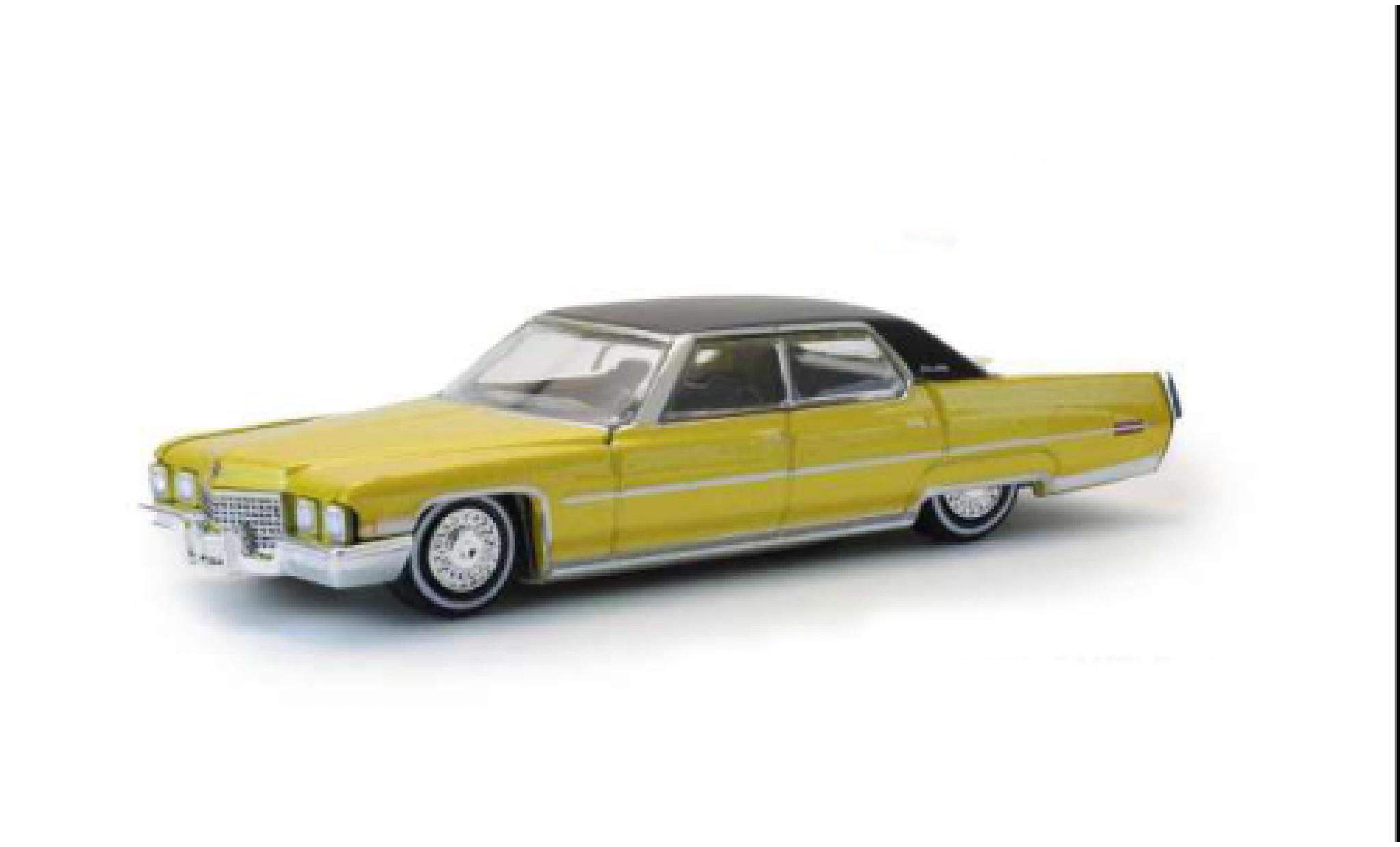 Cadillac Sedan 1/64 Greenlight DeVille geel/zwart 1971 1:64 modelauto