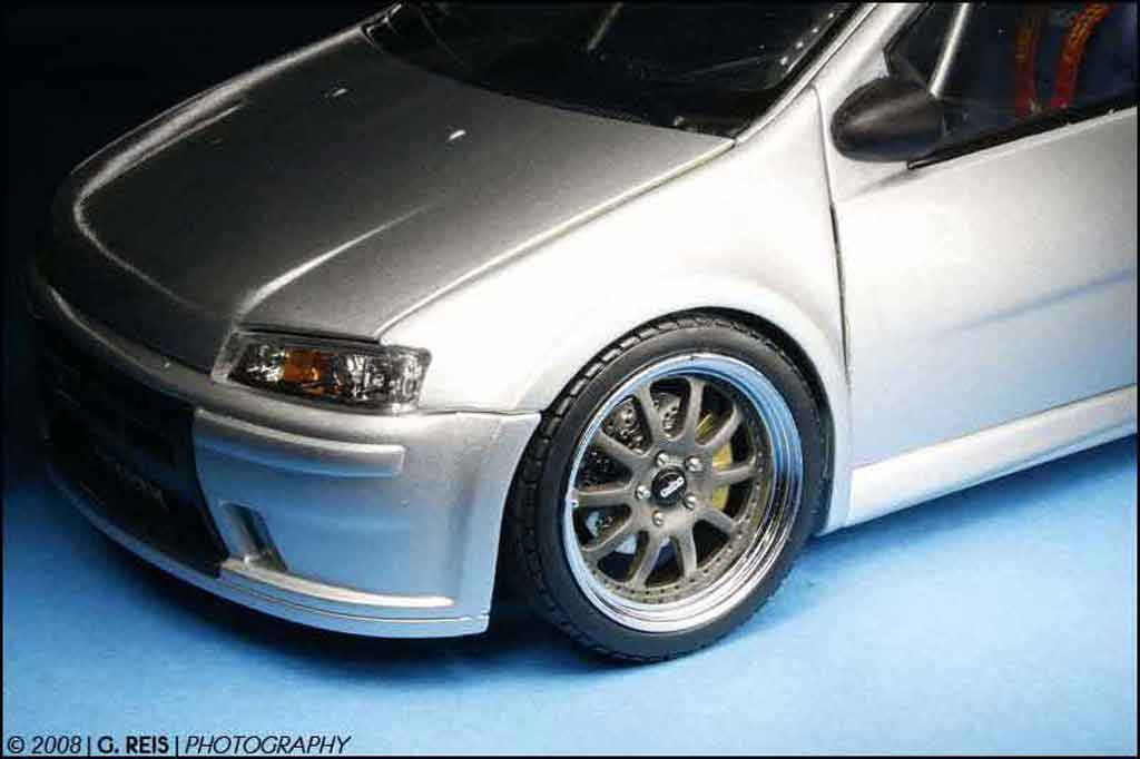 Fiat Punto Super 1600 street 1/18 Ricko